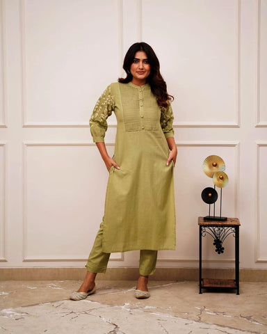 Elegance Edition Kurti-Pant Set