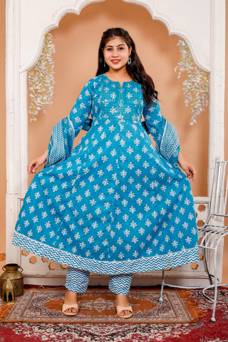 Anarkali Kurti Pant Dupatta Set